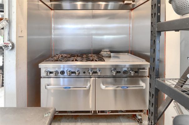 Interior, Stainless Steel Appliances