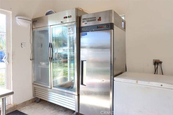 Interior, Stainless Steel Appliances, Washer