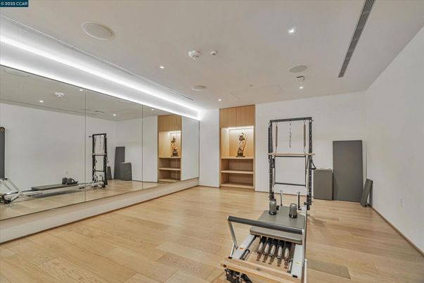 Fitness Equipment, Interior, Recessed Lighting, Wood Texture Flooring