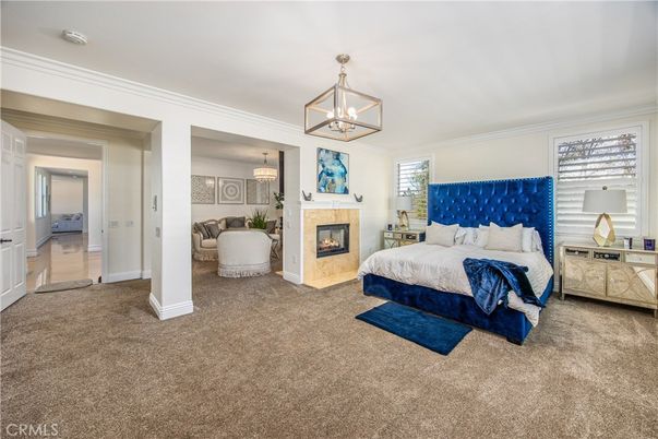 Bedroom, Fireplace, Interior, Pendant Lights