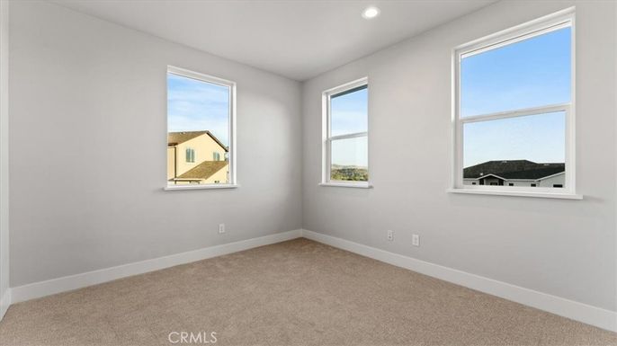Empty room, Interior, Recessed Lighting