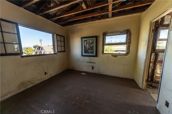 Empty room, Interior, Wooden Beams, Wooden Ceilings