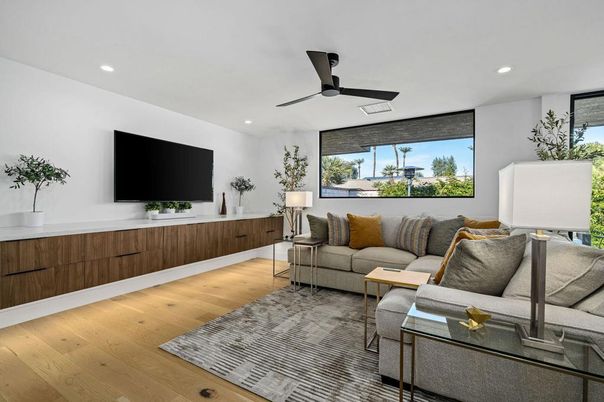 Interior, Living room, Recessed Lighting, Wood Texture Flooring