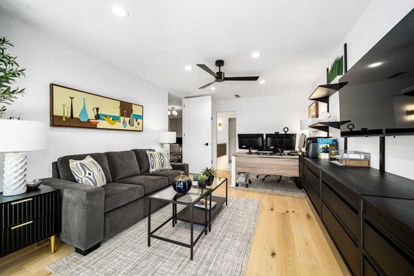 Interior, Living room, Recessed Lighting, Wood Texture Flooring