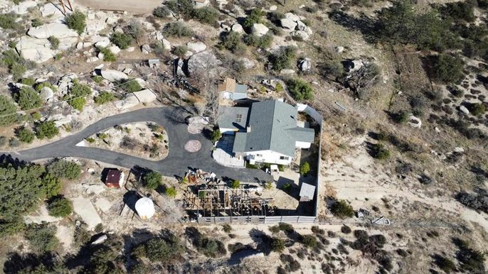 Exterior, Drone