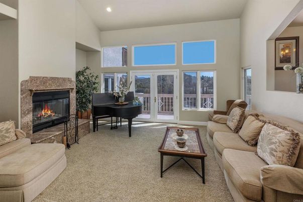 Fireplace, Interior, Living room, Piano, Recessed Lighting