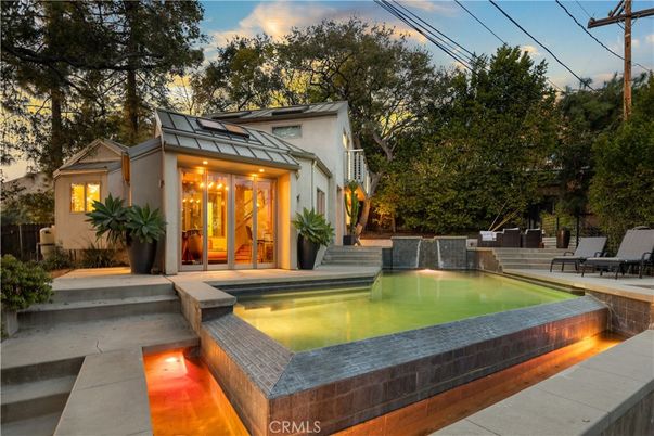 Exterior, Pool