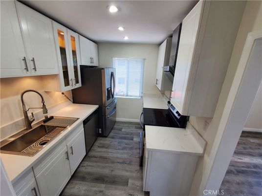 Interior, Kitchen, Recessed Lighting, Wood Texture Flooring
