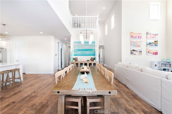 Dining room, Interior, Living room, Pendant Lights, Recessed Lighting, Wood Texture Flooring