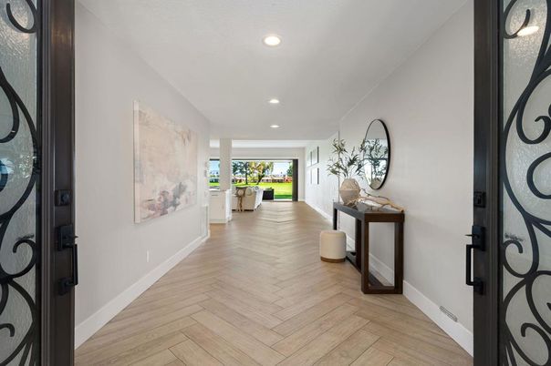 Interior, Recessed Lighting, Wood Texture Flooring