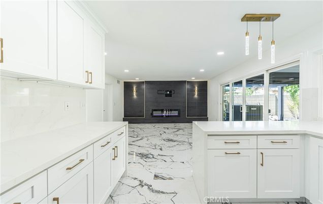 Fireplace, Interior, Kitchen, Marble, Marble Walls, Pendant Lights, Recessed Lighting