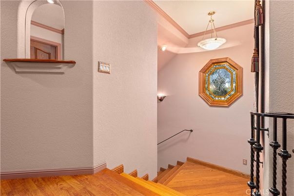 Interior, Pendant Lights, Wood Texture Flooring