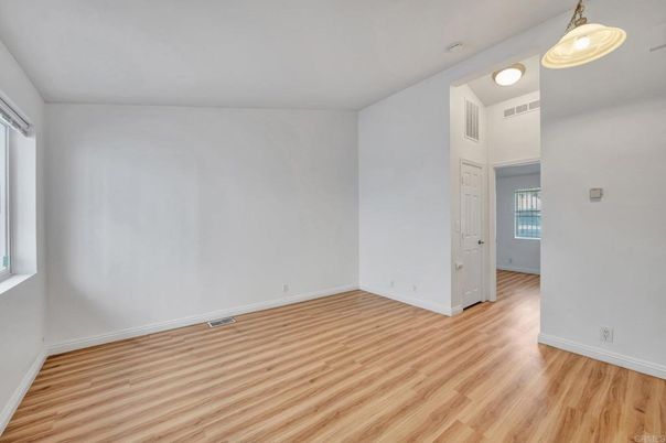 Empty room, Interior, Pendant Lights, Wood Texture Flooring