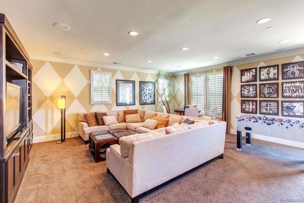 Game Room, Interior, Living room, Recessed Lighting