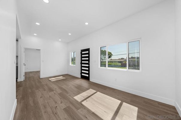 Empty room, Interior, Recessed Lighting, Wood Texture Flooring