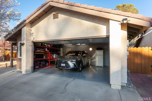 Detached Garage, Exterior