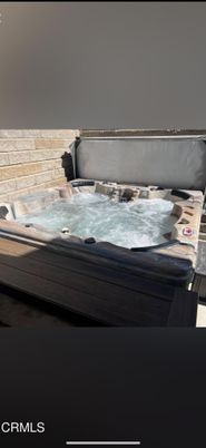 Exterior, Hot Tub