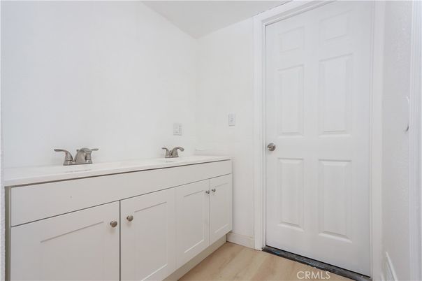 Bathroom, Dual Sink Vanities, Interior, Wood Texture Flooring