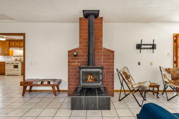 Fireplace, Interior, Kitchen