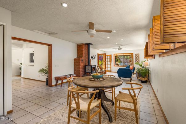 Dining room, Fireplace, Interior, Recessed Lighting