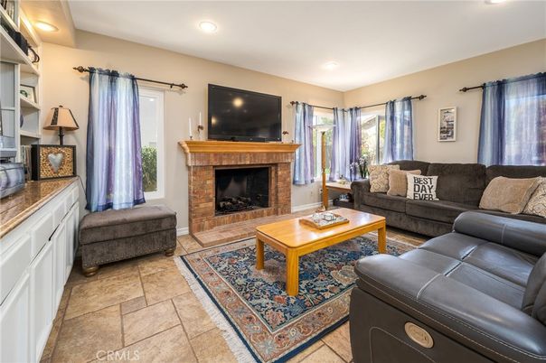 Fireplace, Interior, Living room, Recessed Lighting