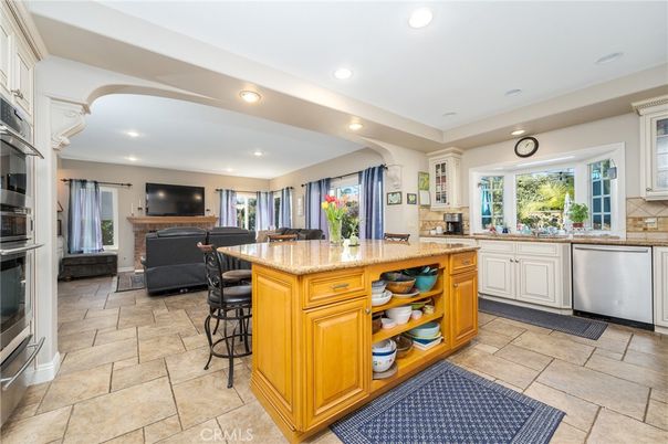Fireplace, Interior, Kitchen, Living room, Recessed Lighting, Stainless Steel Appliances