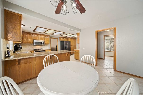 Dining room, Interior, Kitchen, Stainless Steel Appliances
