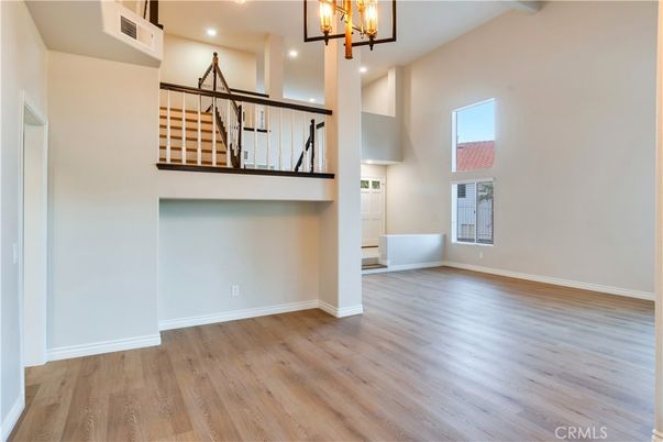 Interior, Pendant Lights, Recessed Lighting, Wood Texture Flooring