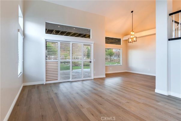 Empty room, Interior, Pendant Lights, Wood Texture Flooring