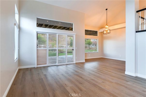 Empty room, Interior, Pendant Lights, Wood Texture Flooring