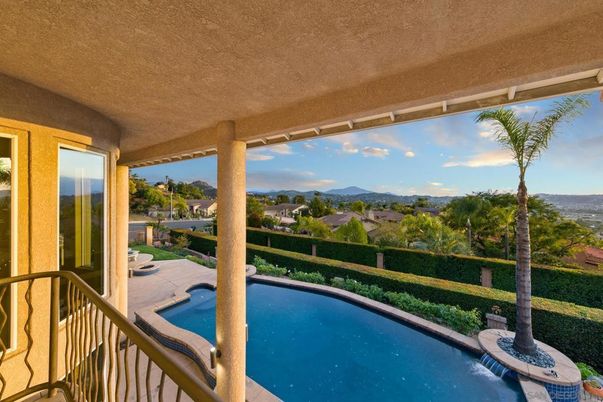 Exterior, Pool, Other