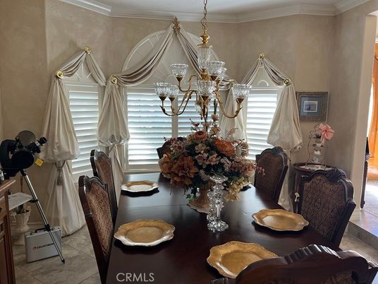 Chandelier, Dining room, Interior