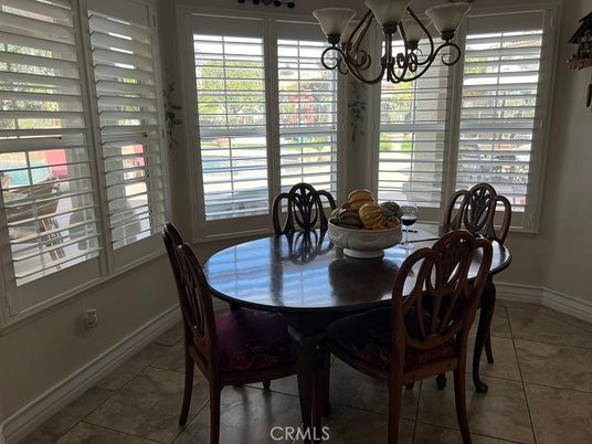 Chandelier, Dining room, Interior