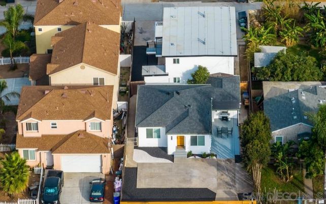 Exterior, Drone