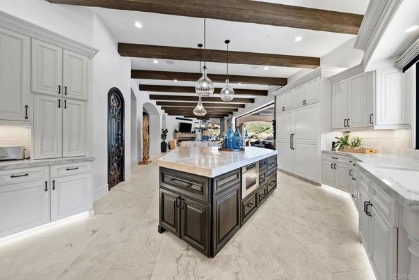 Interior, Kitchen, Pendant Lights, Recessed Lighting, Wooden Beams