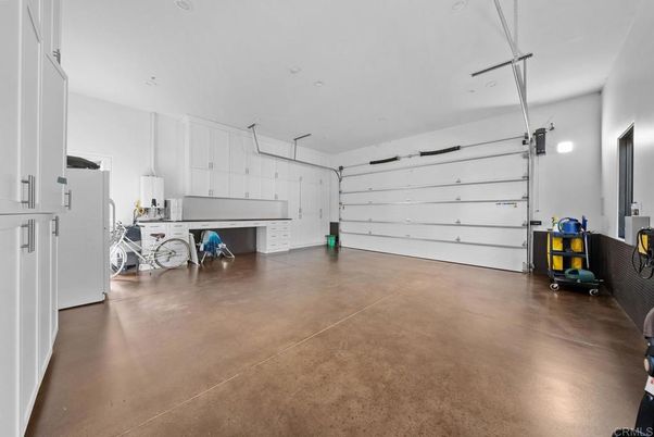 Garage, Interior, Washer
