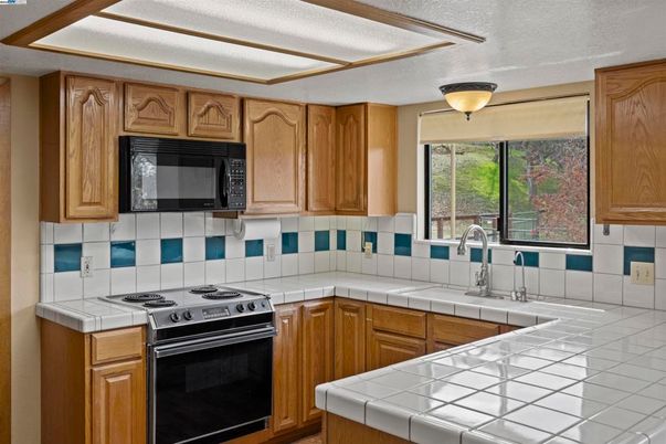 Interior, Kitchen, Tile Countertops