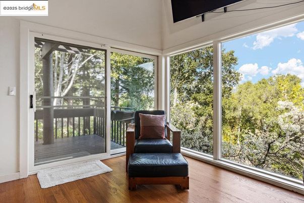 Interior, Sun Room, Wood Texture Flooring