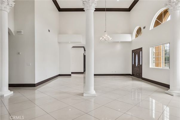 Chandelier, Interior, Recessed Lighting
