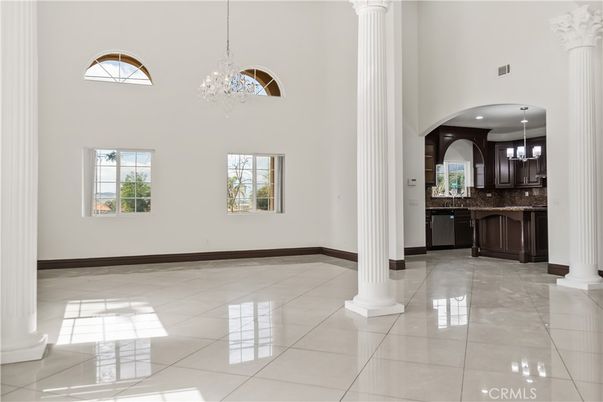 Chandelier, Interior, Kitchen