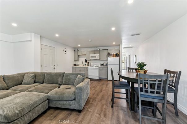 Dining room, Interior, Kitchen, Living room, Pendant Lights, Recessed Lighting, Wood Texture Flooring