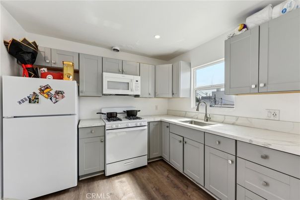 Interior, Kitchen, Recessed Lighting, Wood Texture Flooring