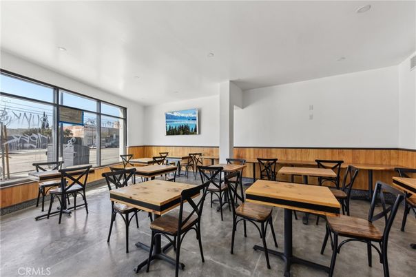 Dining room, Interior, Recessed Lighting
