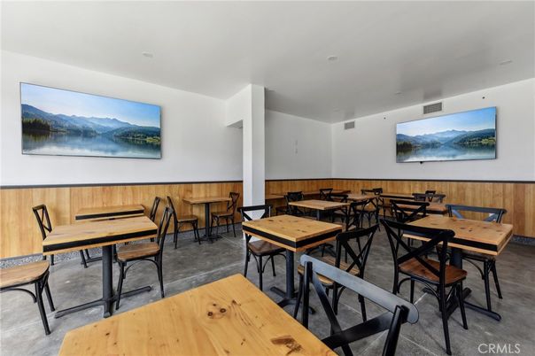 Dining room, Interior
