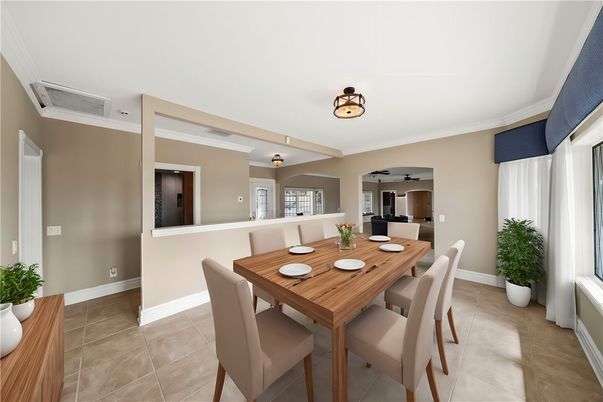Dining room, Interior