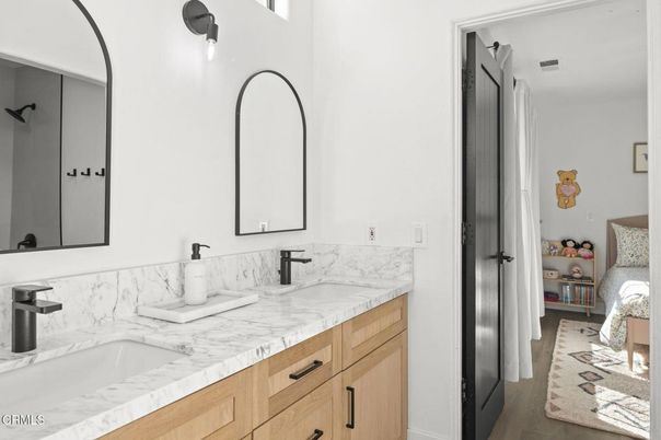 Bathroom, Dual Sink Vanities, Interior, Wood Texture Flooring