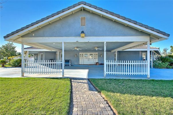 Exterior, Facade, American Craftsman