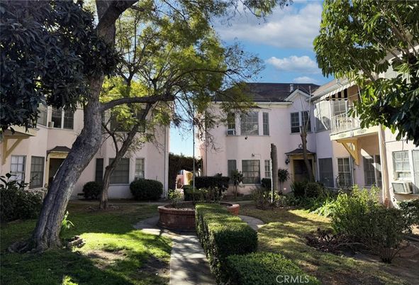 Backyard, Exterior, Facade, French Provincial