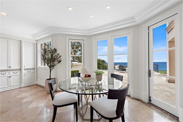 Dining room, Interior, Recessed Lighting, Water