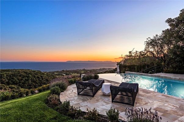 Exterior, Pool, Water